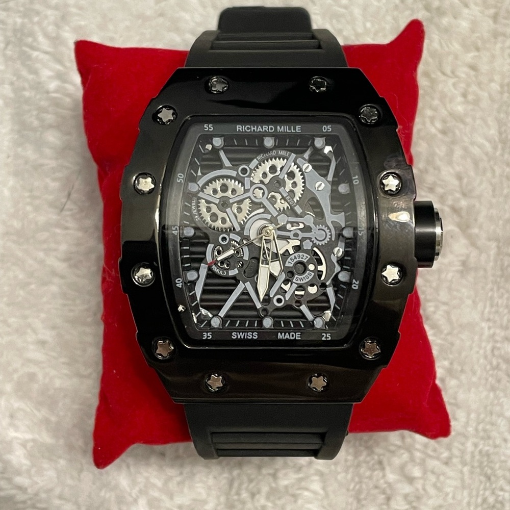 Luxury skeleton style Replica watch running with fresh battery